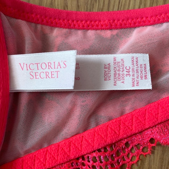 ❤️ Victoria’s Secret Racerback Perfect Coverage Bra 34C - Picture 5 of 8